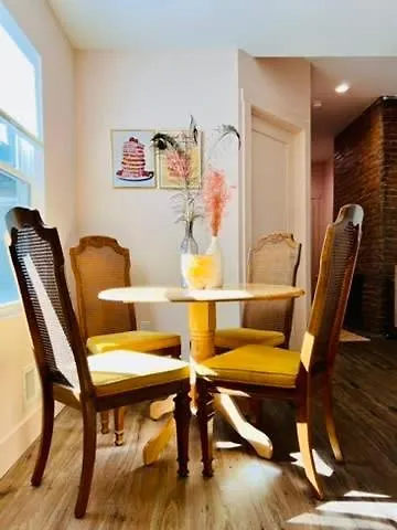Holiday home Mins To Stadiums & Steps To Northside And Agh Pittsburgh